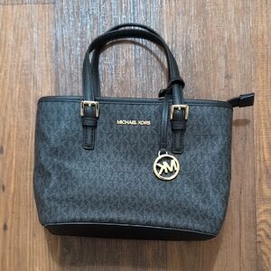 Michael Kors Jet Set Travel XS Carryall Tote - Black Monogram
